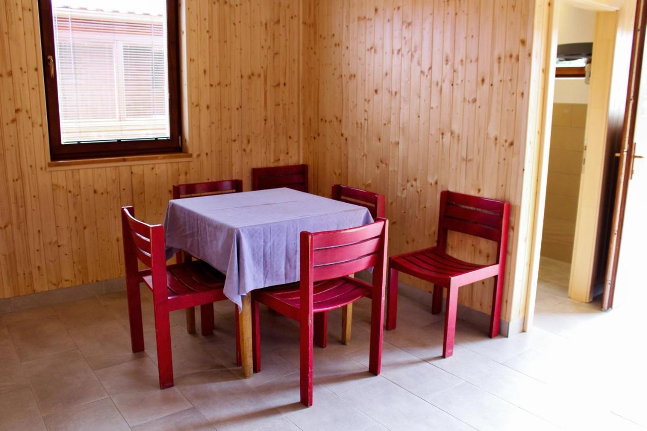 Chaty U Cvrku Orlik Exterior photo